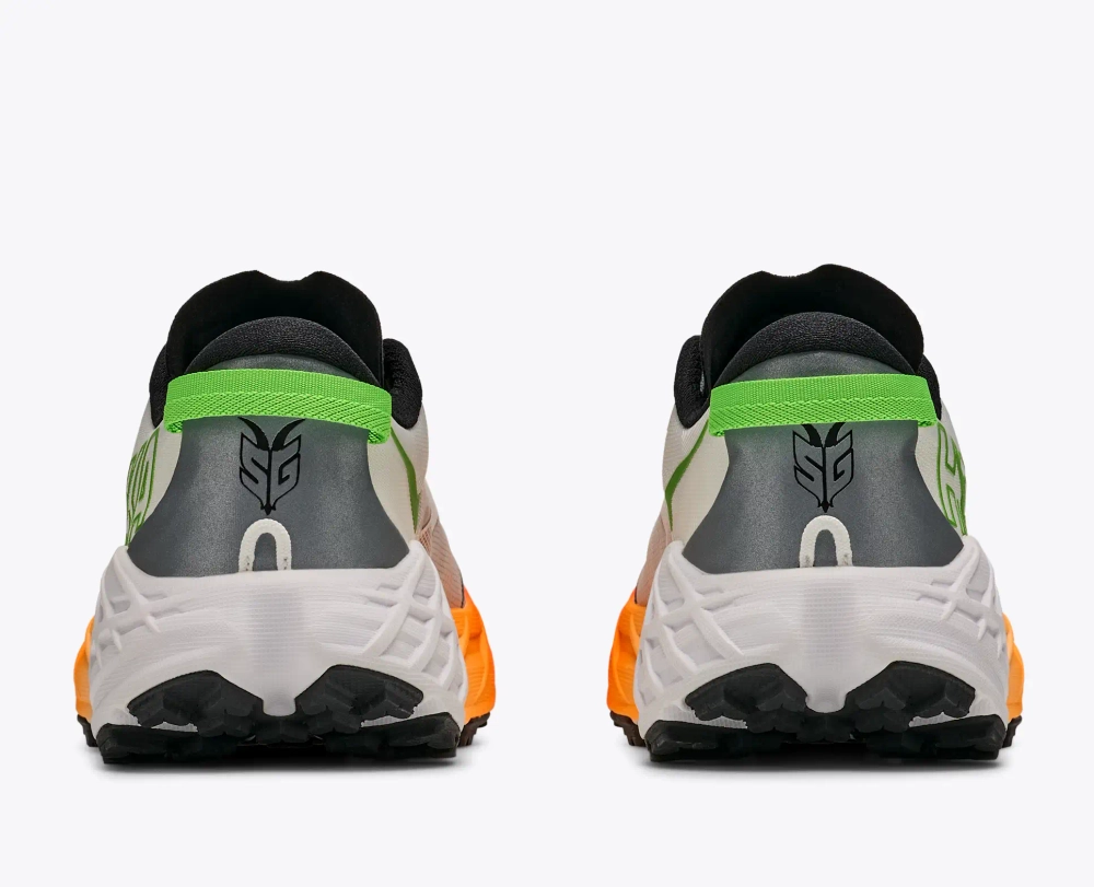 Кроссовки для бега HOKA Speedgoat 7 - Frost / Neon Tangerine