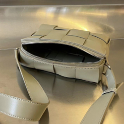 Bottega Veneta Cassette Camera Bag 20 cm