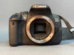 Canon EOS 650D Kit EF-S 18-55mm f/3.5-5.6 IS II 22160 кадров