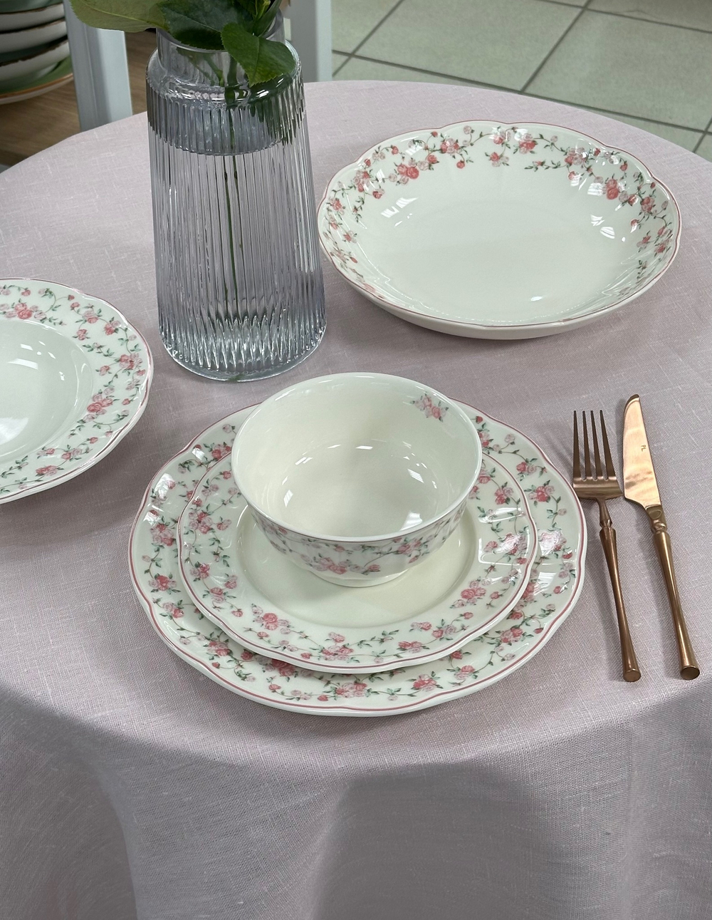 Салатник d=26 cм,фарфор "NOBLE" серия "Retro Ritz-La Vie En Rose"