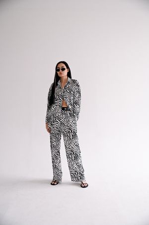 Пижамный костюм ZEBRA | черно-белая