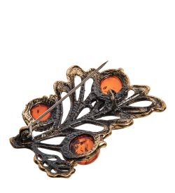 AM-2558 Брошь «Веточка Желуди осенняя пора» (латунь, янтарь)