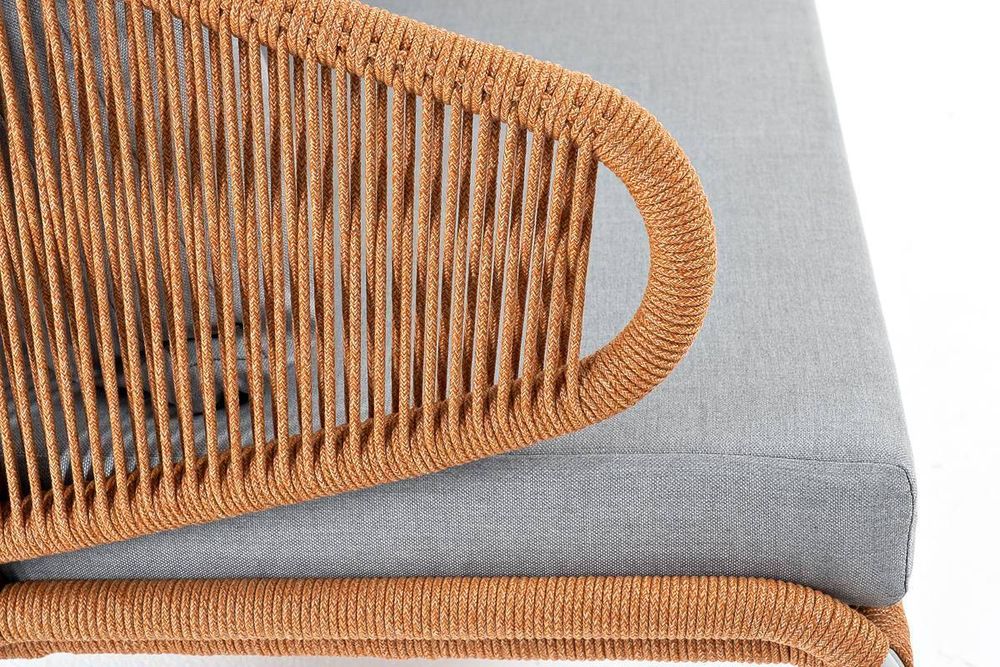 "Милан" диван 2-местный плетеный из роупа, каркас алюминий светло-серый (RAL7035) муар, роуп оранжевый меланж круглый, ткань светло-серая