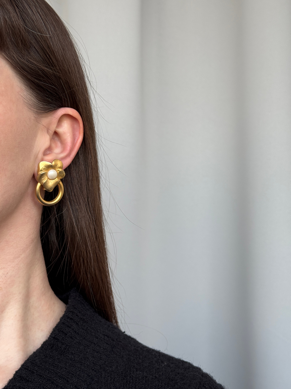 Клипсы с цветами Givenchy