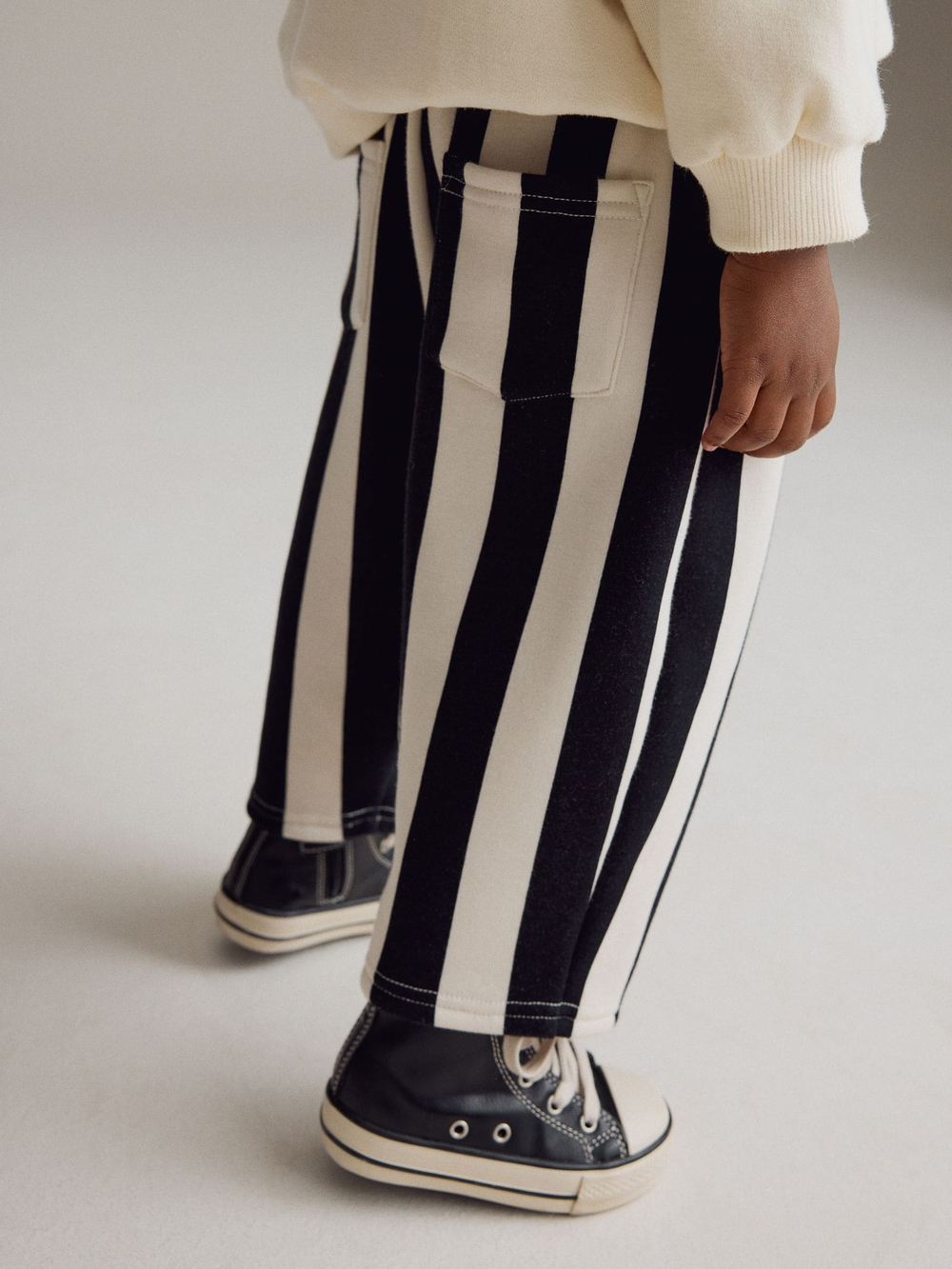 Толстовка и брюки в комплекте для девочки Next E54-923, Молочный, Черный