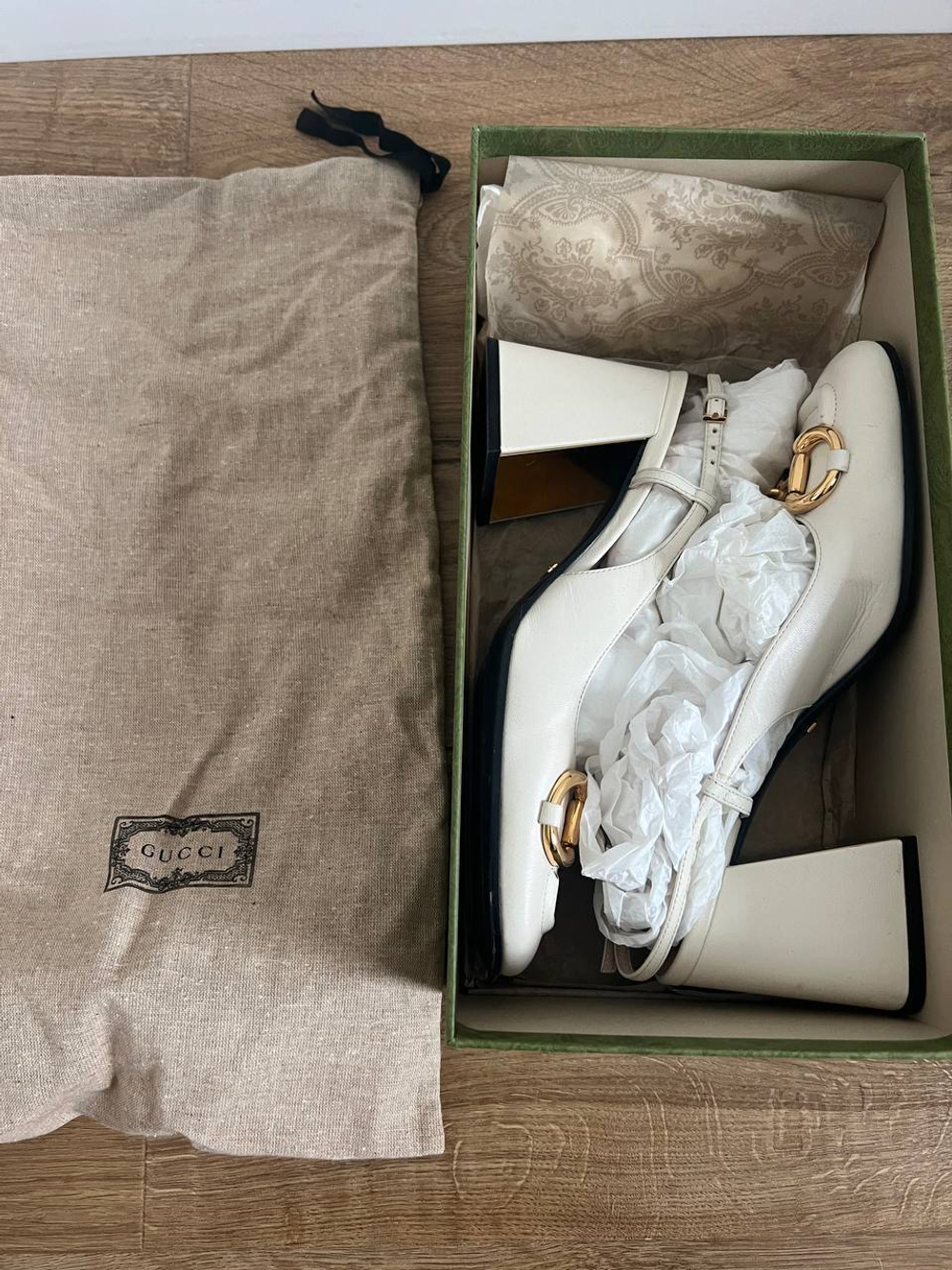 Туфли Gucci Off White Leather Horsebit