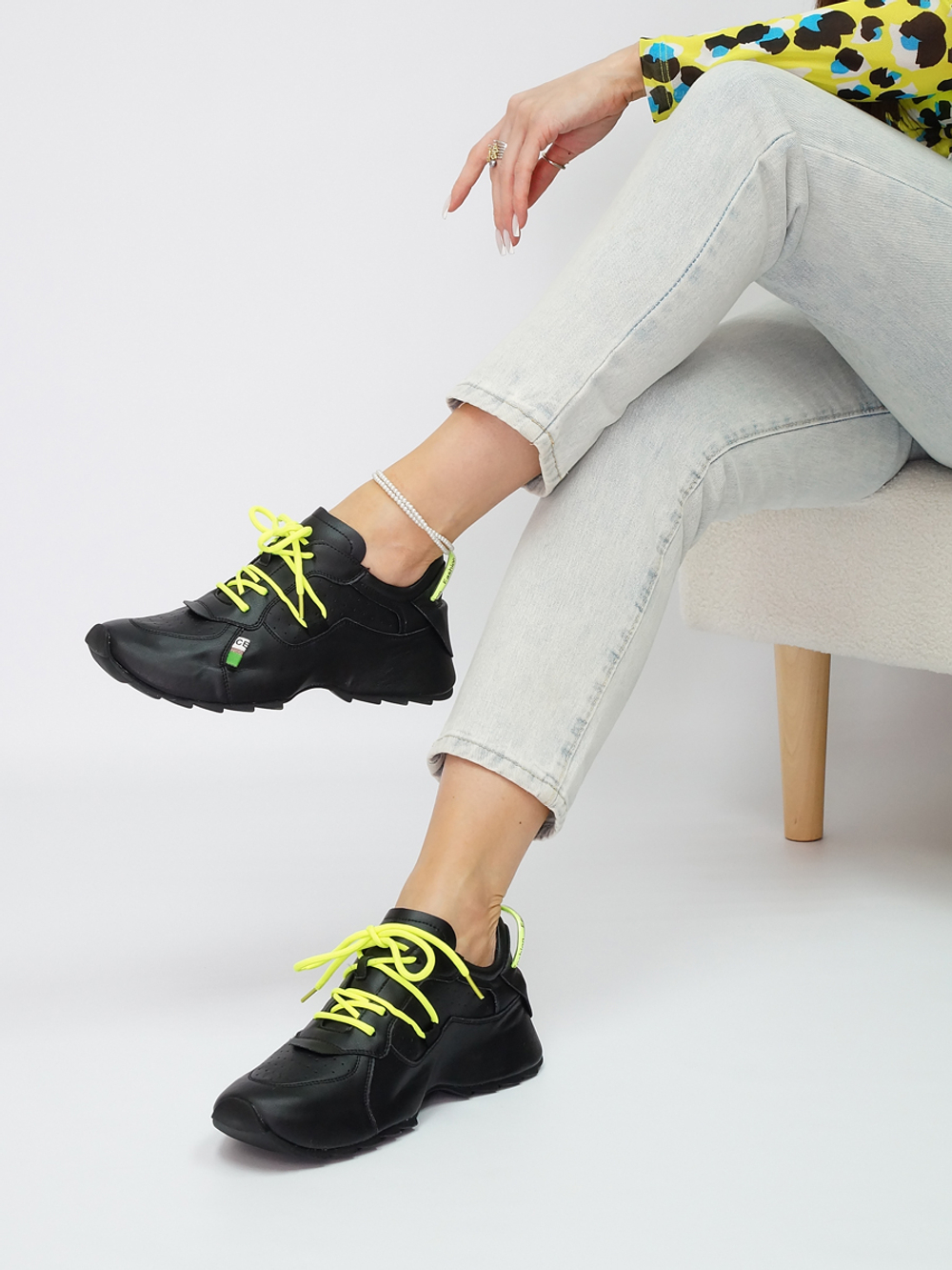 Кроссовки женские демисезонные