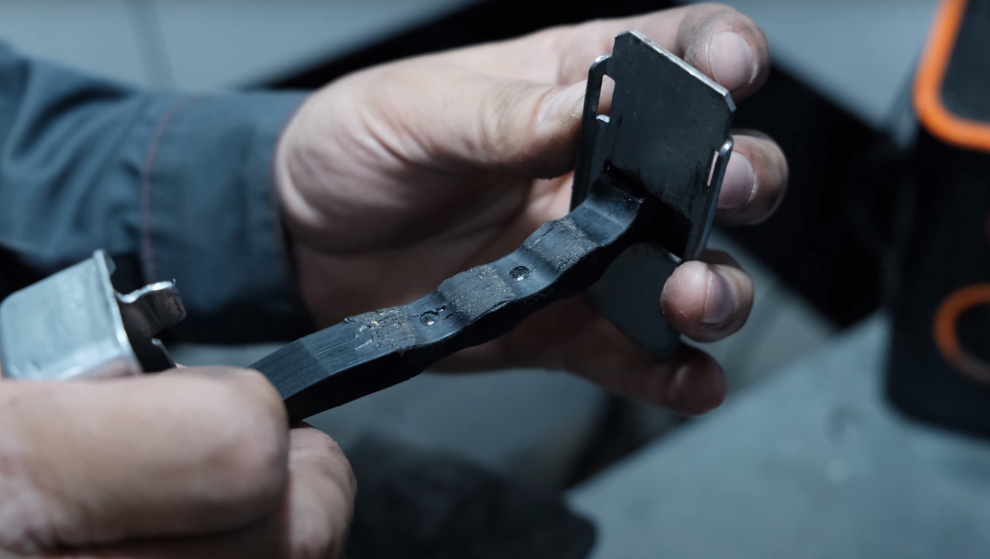 Ремонт ограничителей дверей Toyota VITZ (I), Chevrolet, Daewoo, Daihatsu, Honda, Mazda, Nissan, Mazda, Suzuki, Toyota