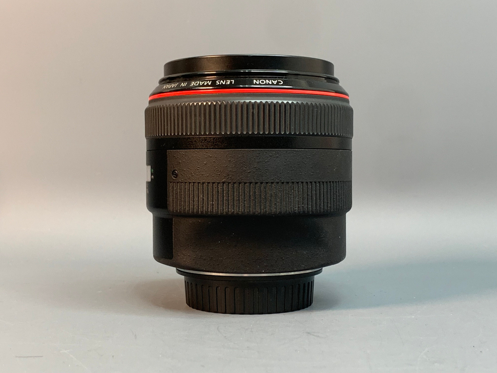 Canon 85mm 1.2 L II USM