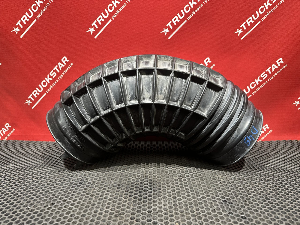 Патрубок воздушного фильтра 2019г