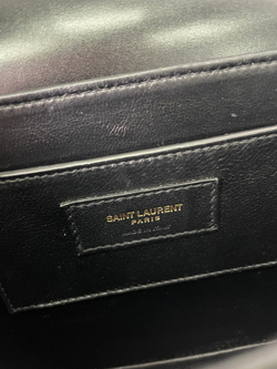 Сумка Saint Laurent Medium Solferino Shoulder Bag