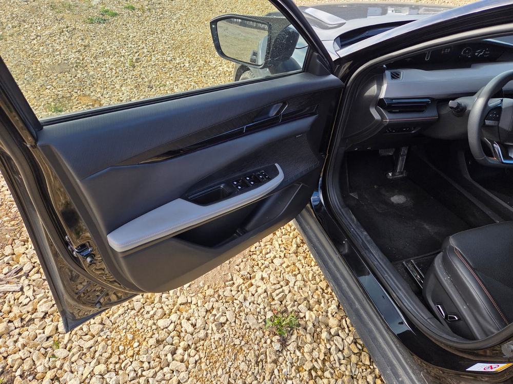 Changan UNI-V 1.5 AT DLX