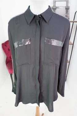 Блузка Zolla украшенная пайетками, маркировка XL, визуально на 50 размер, новое