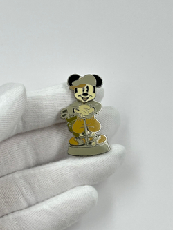 Брошь пин Микки Маус - Гольфист Disney