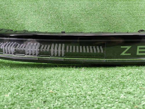 Фонарь крышки багажника Zeekr 001 (2021-н.в.)