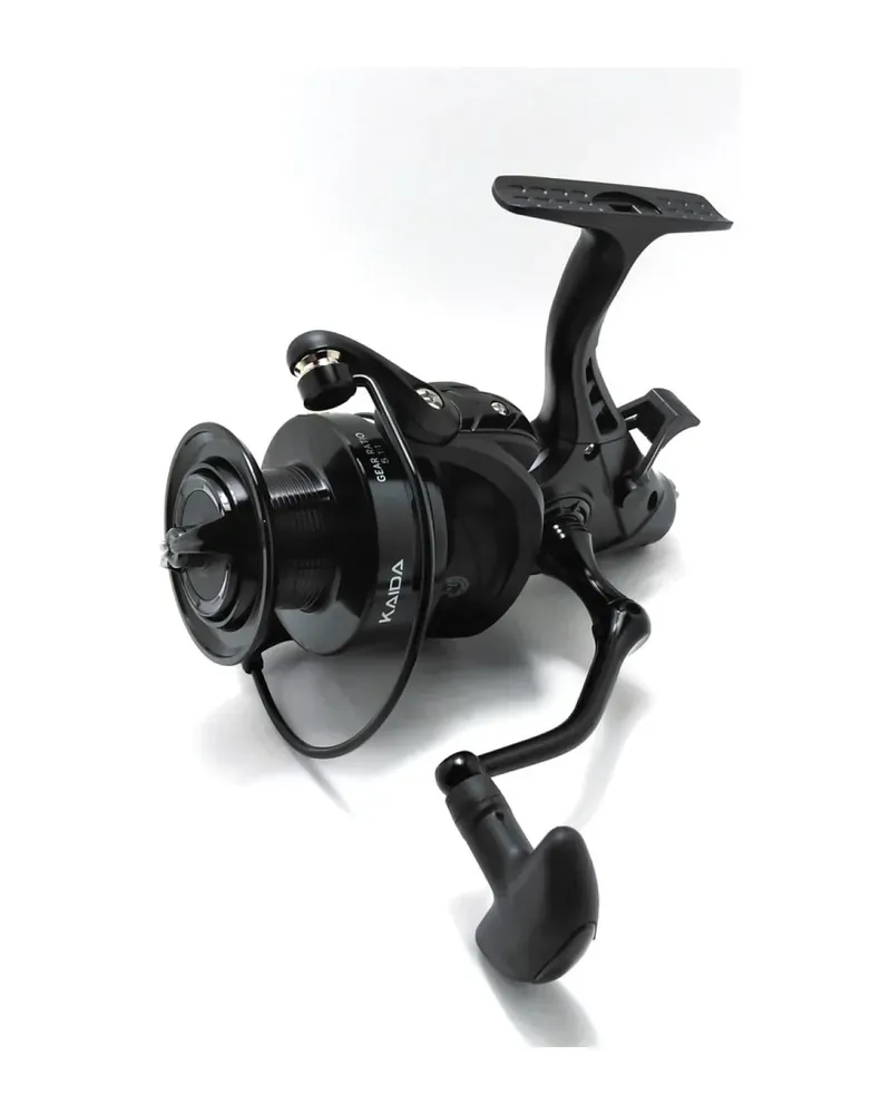 Безынерционная катушка с байтраннером 5000 Kaida ARCHER (7+1BB, мет. шпуля)