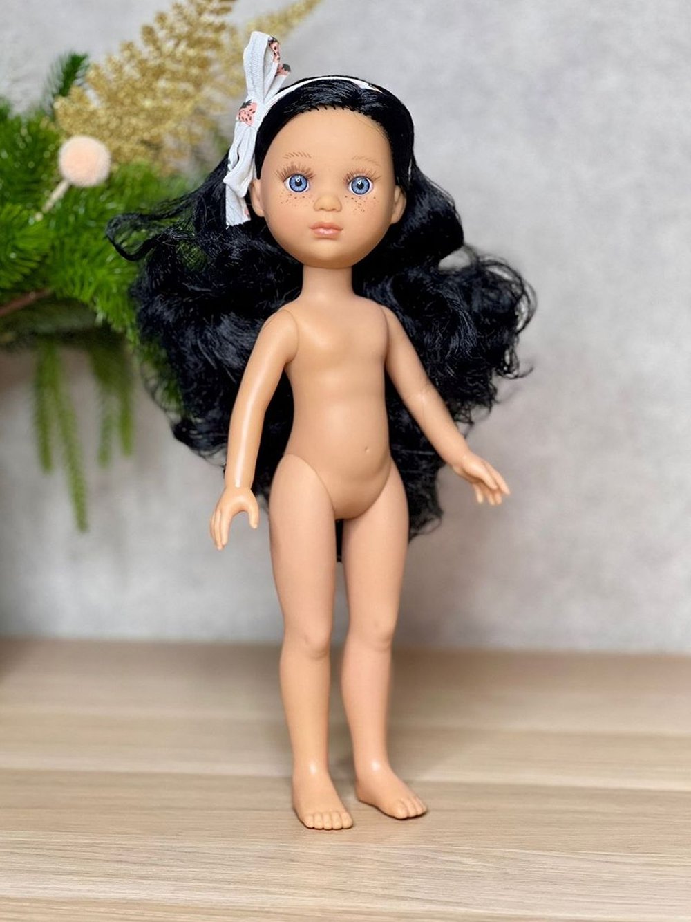 Кукла BERJUAN виниловая 35см Ева (834)