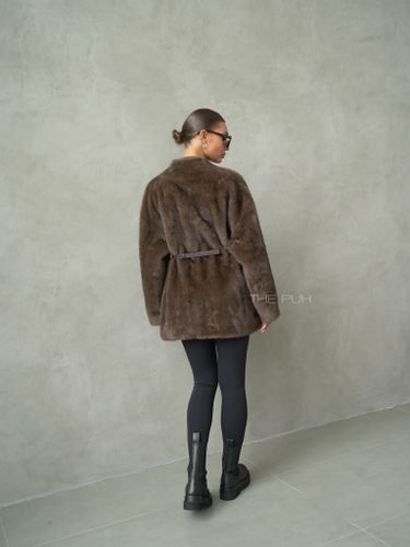 Шоколадная шуба с поясом