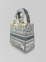 Сумка 15168 прямоугольная тканевая с вышевкой на коротких ручках с платком в комплекте