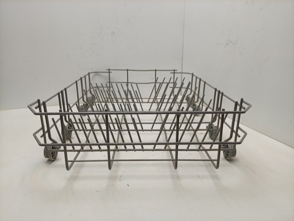 DIS5831 ктп4 Нижняя корзина для посудомоечных машин Beko б/у