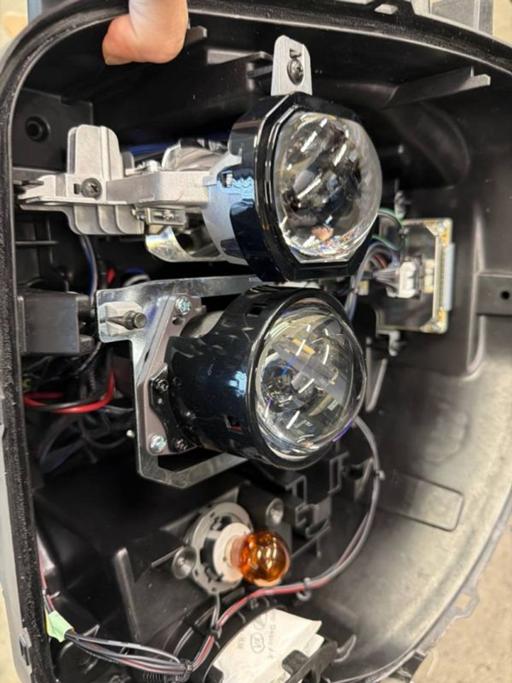 Рамки для Hyundai Santa Fe IV (TM) (2 модуля) (2018 - 2021 г.в.) на 3/5R