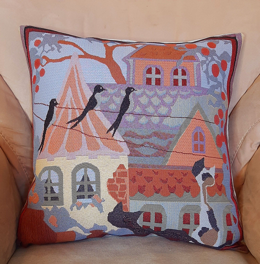 Наволочка гобеленовая декоративная для интерьерной подушки Кошачья жизнь - Лето 45х45