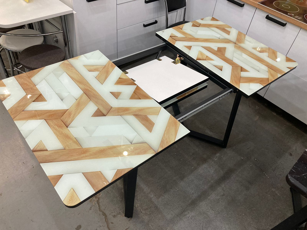 Стол разд стекло Миллер бабочка К-т ног №5 черный Царг.пояс 930 черный Ст-ца 3Д 5 ф/п (чер)