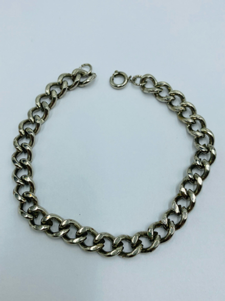 Браслет цепь стального цвета