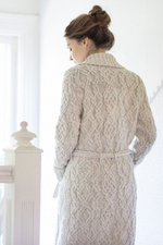 Описание по вязанию удлиненного кардигана с аранами "Brooklyn"