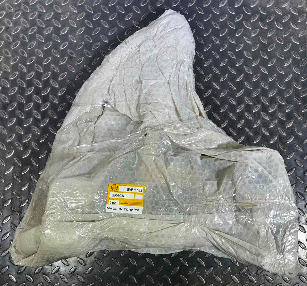 Кронштейн 8W-1752