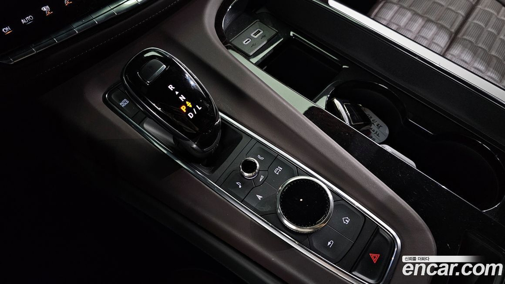 Cadillac Escalade 5 Generation 6.2 ESV (05.2023)