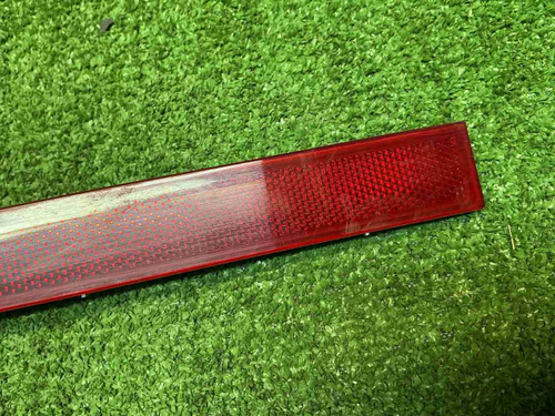 Катафот центральный Hyundai Santa Fe 4 TM (20-24)