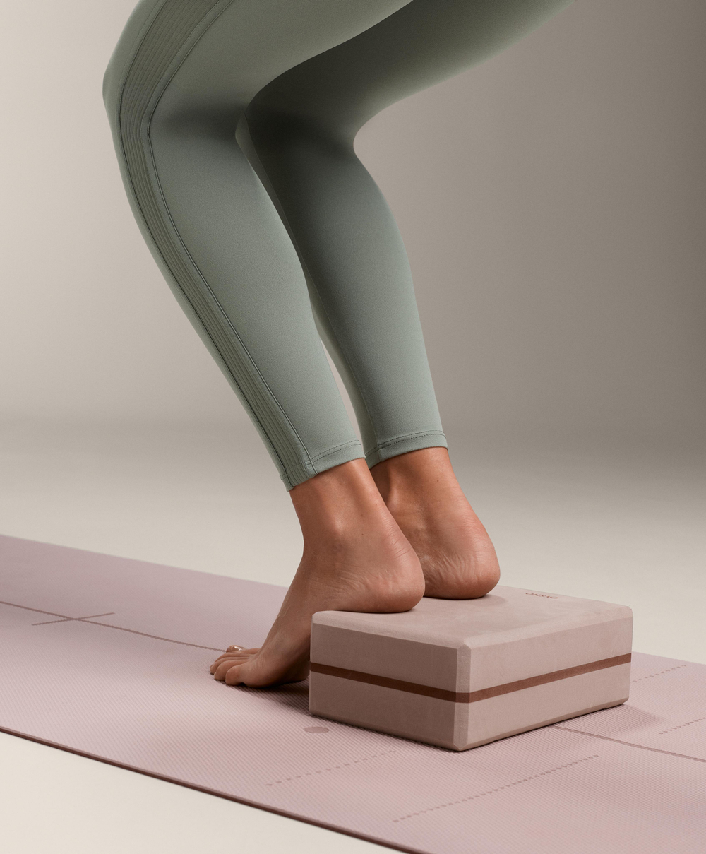 OYSHO Легинсы Comfortlux с высокой посадкой в ​​рубчик, длиной до щиколотки, хаки-серый