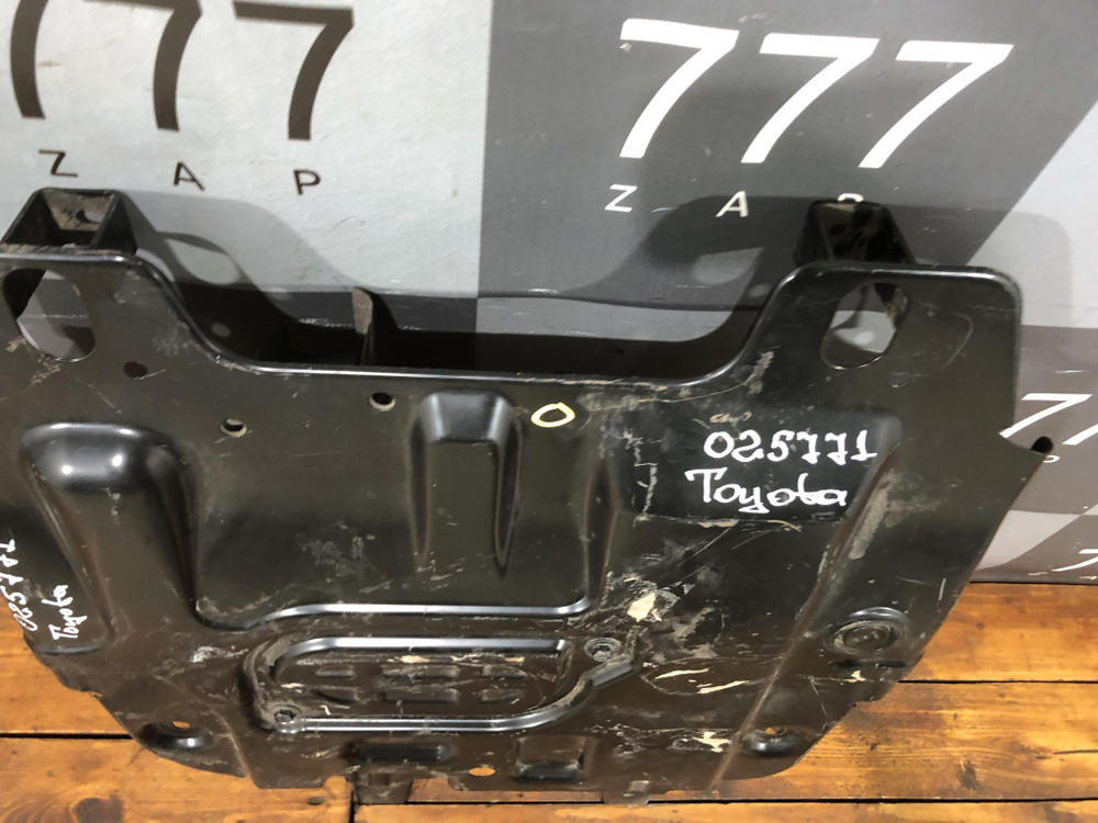 Защита ДВС Toyota Land Cruiser Prado 150 09-нв Б/У Оригинал 5145060050