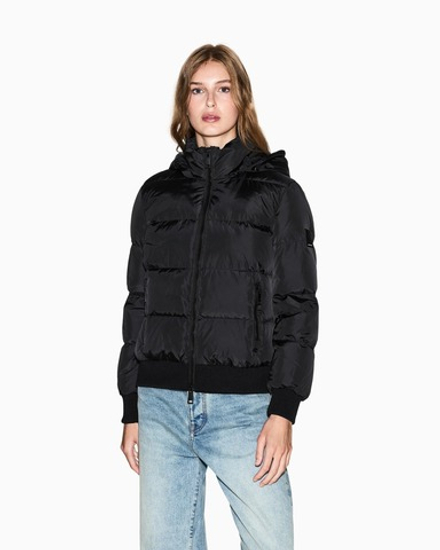 Пуховик женский ARMANI EXCHANGE