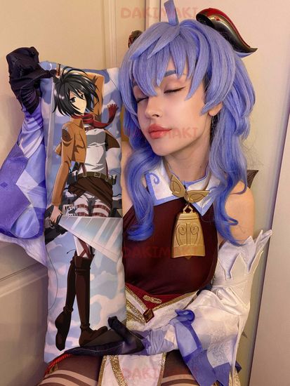 Мини дакимакура Микаса Аккерман из Атака Титанов арт. M0173, 60х20 см