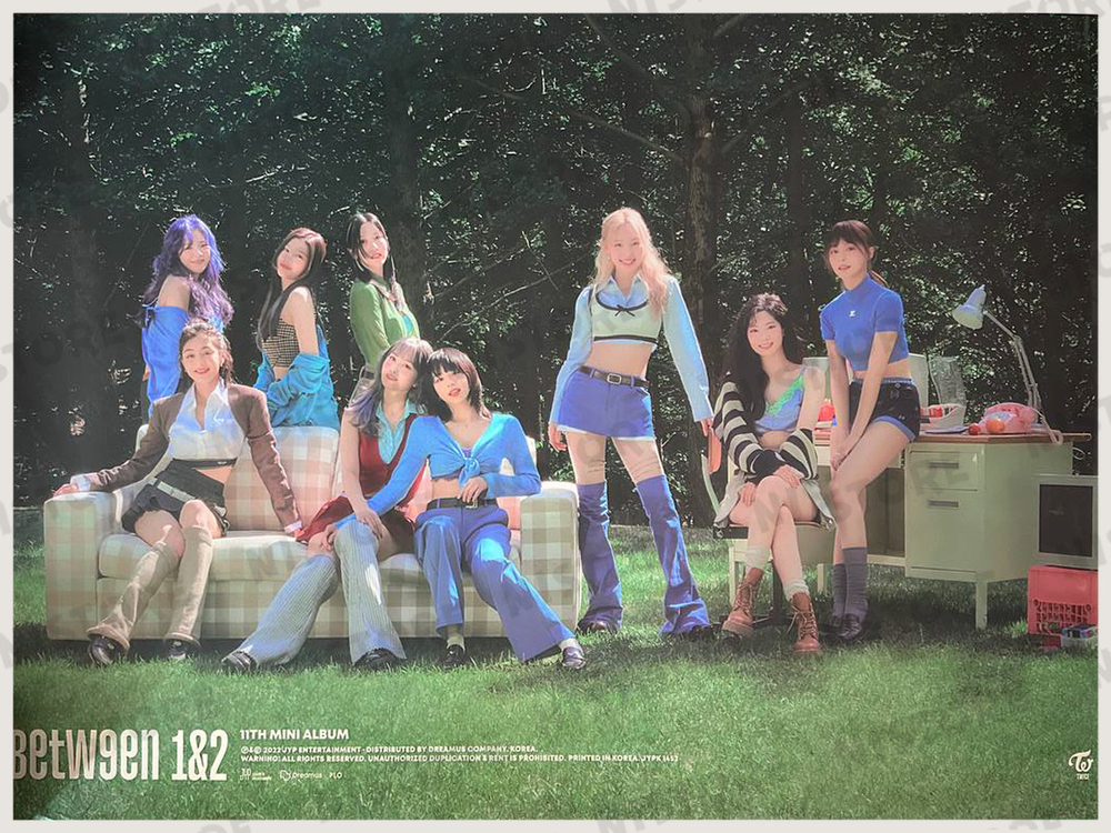 Постеры TWICE - BETWEEN 1&2