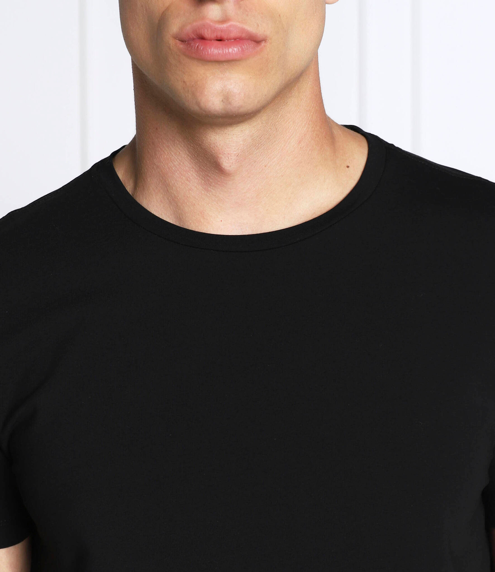 Футболка Kyran Oscar Jacobson - черный(67893815)