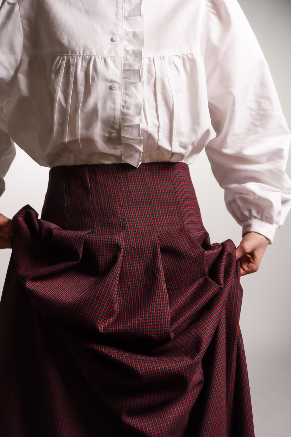 Юбка-колокол, красно-зеленая мелкая клетка