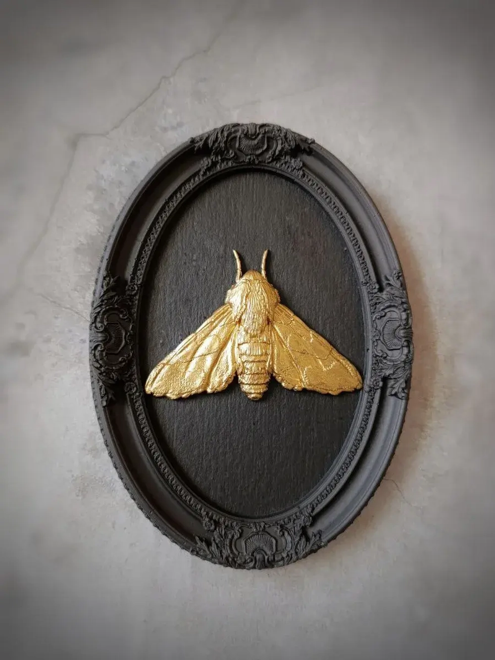 Барельеф на стену из гипса Мотылек