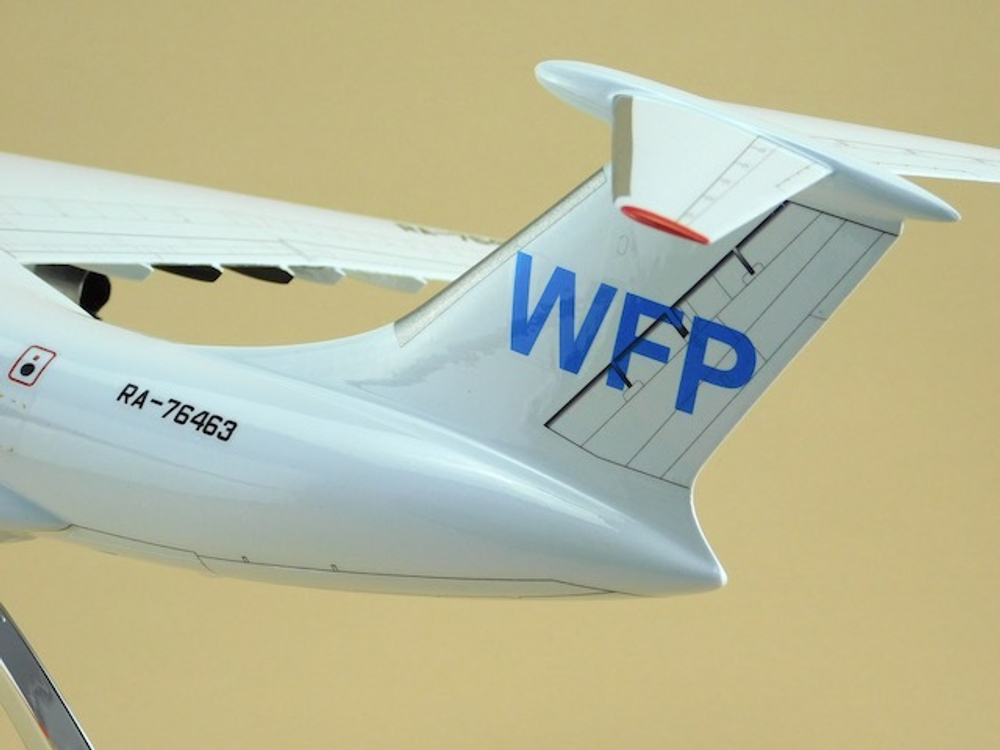 Модель самолета Ил-76ТД (М1:100, WFP)
