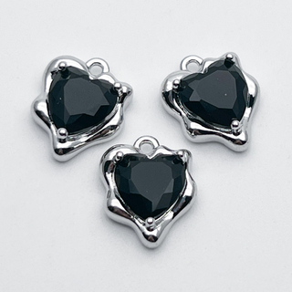Подвеска Сердце, цвет серебро (родий) + черный, размер 13*10 мм, цена за 1 шт