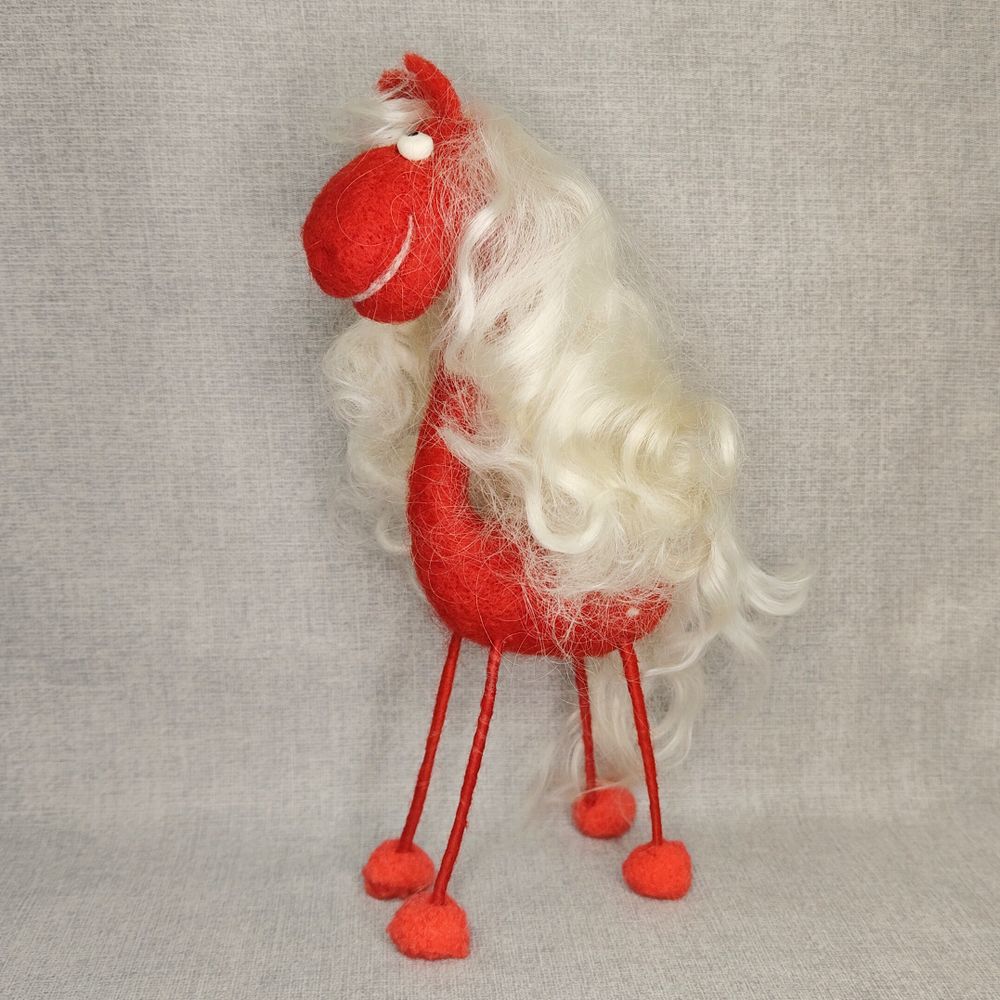 Интерьерная кукла Красная Лошадь