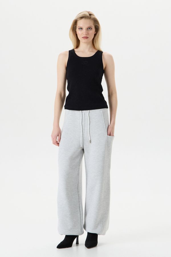 Джоггеры Ground