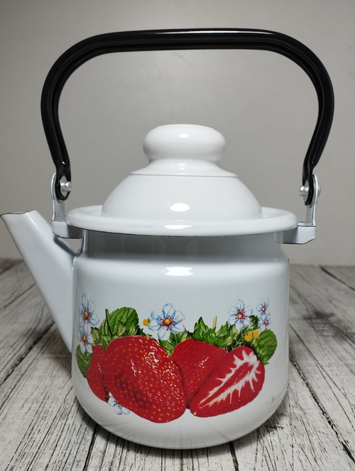 Чайник 1 л с рисунком Клубника Д 2707/4