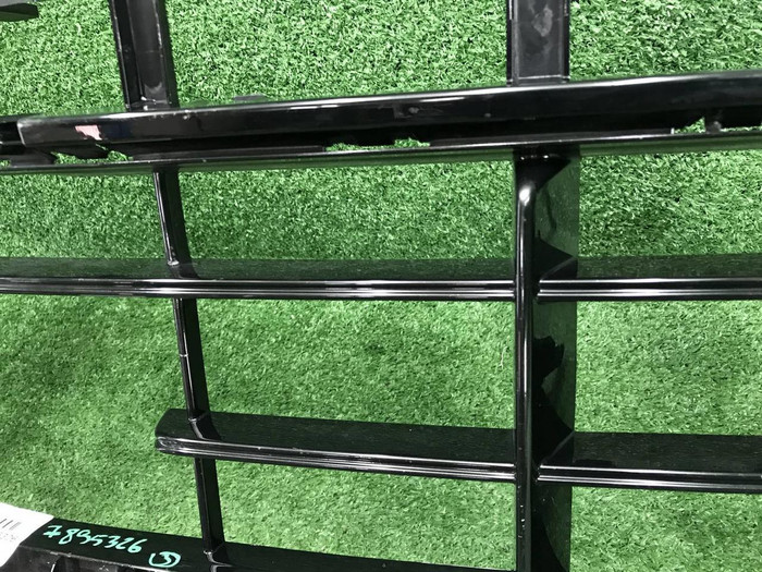 Решетка переднего бампера Porsche Cayenne 3 17-23