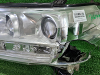 Битая Фара левая Toyota Land Cruiser 200 (2015-2021) LED