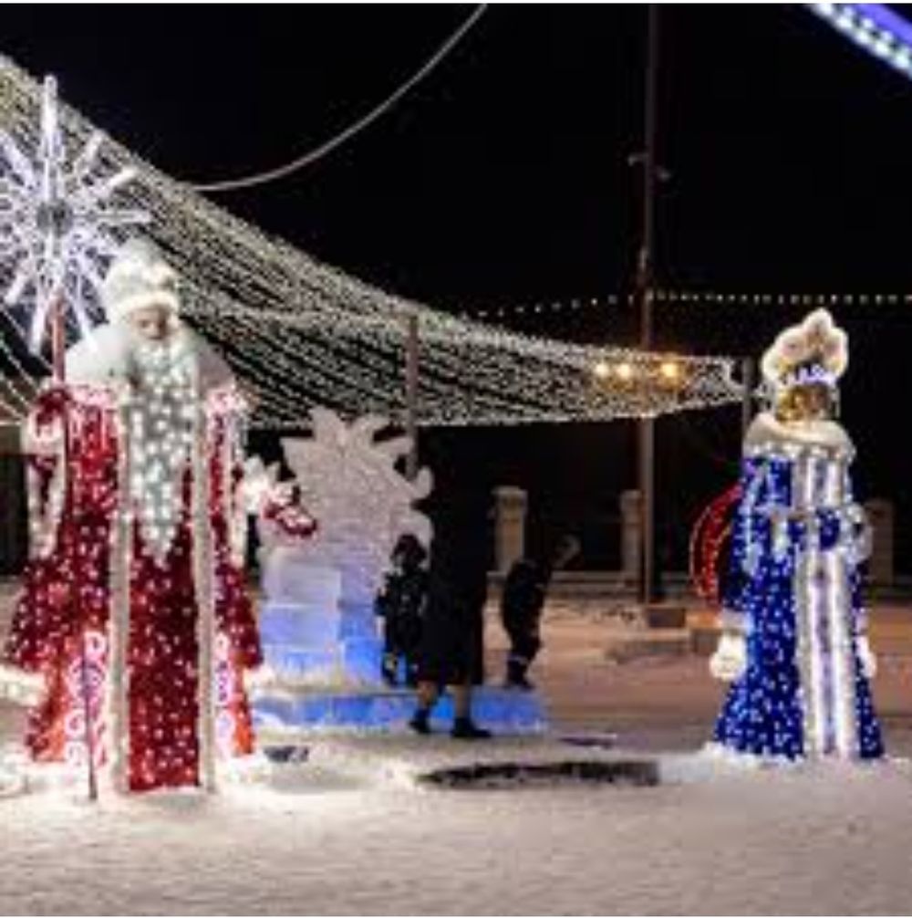 уличные фигуры "Дед Мороз и Снегурочка"