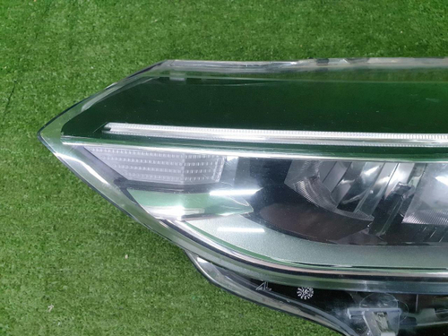 Фара левая Renault Arkana (2019-н.в.) LED