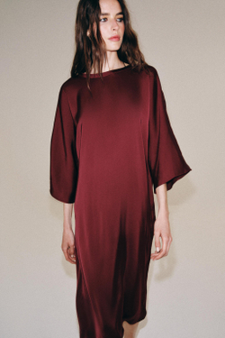 ZARA АТЛАСНОЕ ПЛАТЬЕ МИДИ — ZW COLLECTION, БОРДОВЫЙ